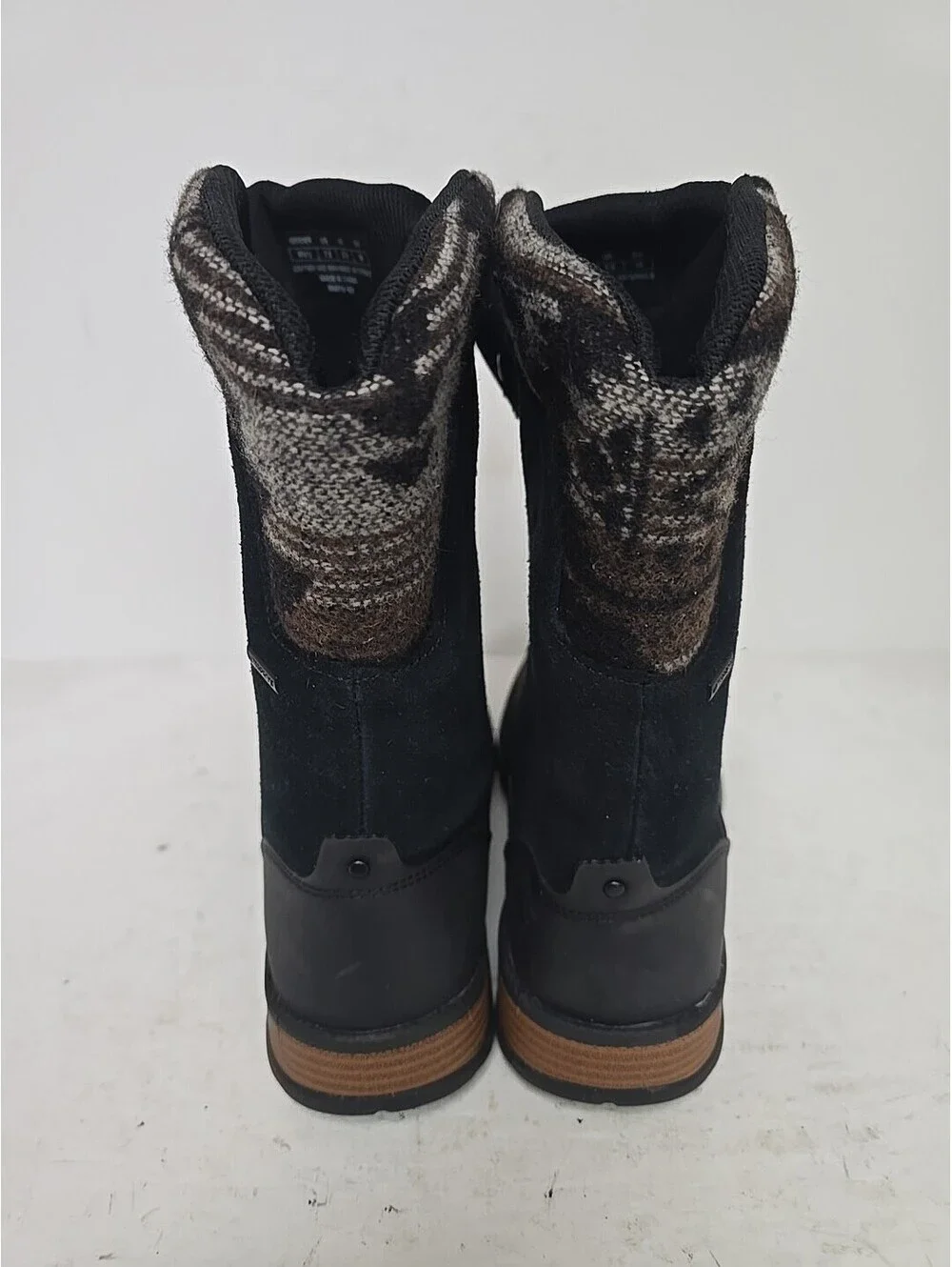 Muck Boots Women's Apres Lace V2 Leather Waterproof Boot Black Size 7.5M